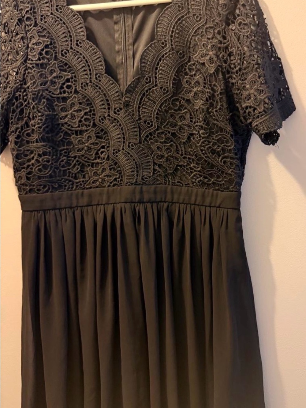Lulu's Black Lace Bodice Midi Dress
